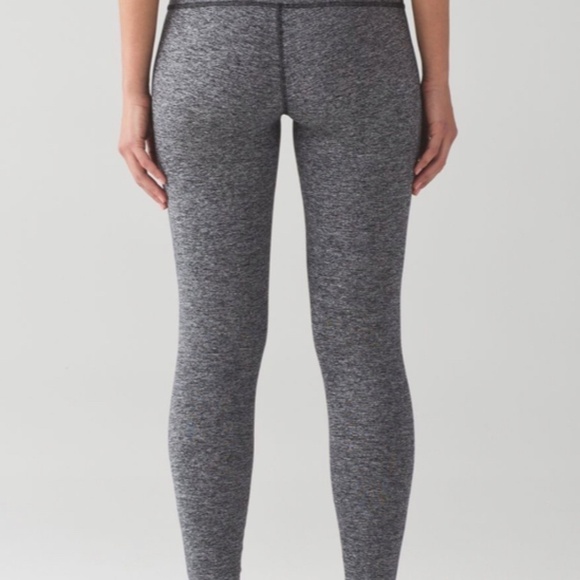 Lululemon Wunder Under Pant (Hi-Rise) 31” Heathered Black Size 4 approx - Picture 3 of 8